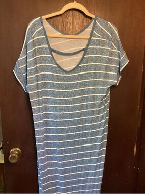 Striped Blue Short-Sleeve V-Neck Tunic Top
